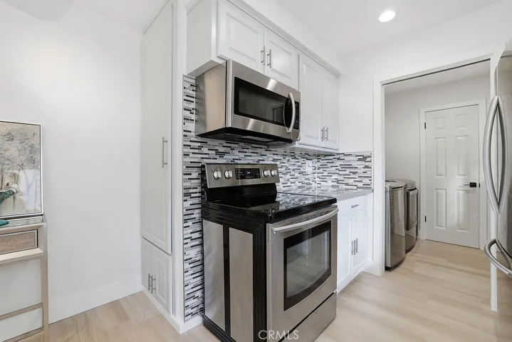 6949 Lena, West Hills, California 91307