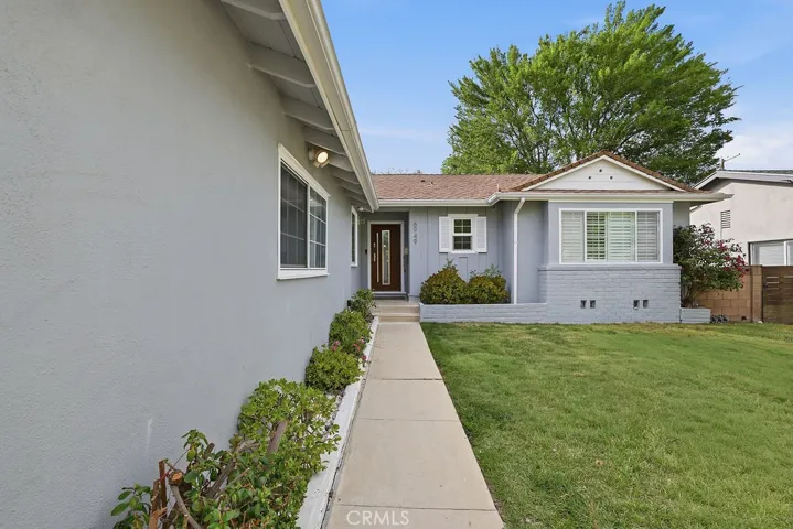 6949 Lena, West Hills, California 91307