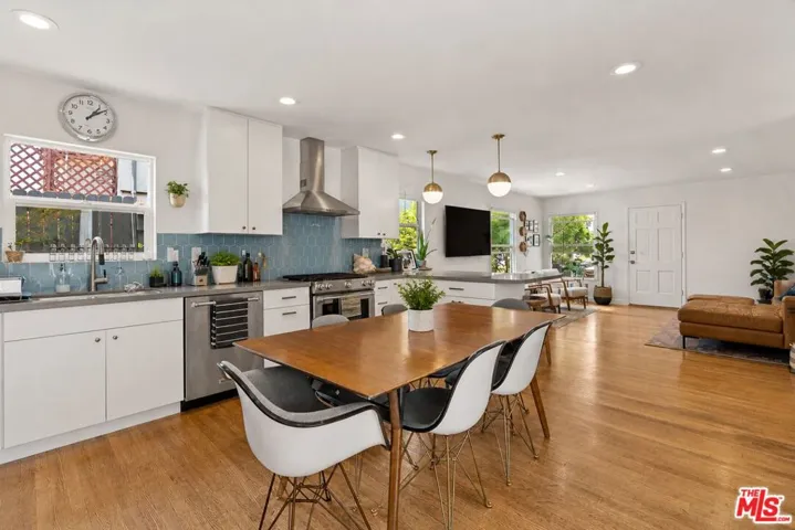 Kitchen/dining area