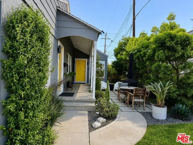 Entry to both homes