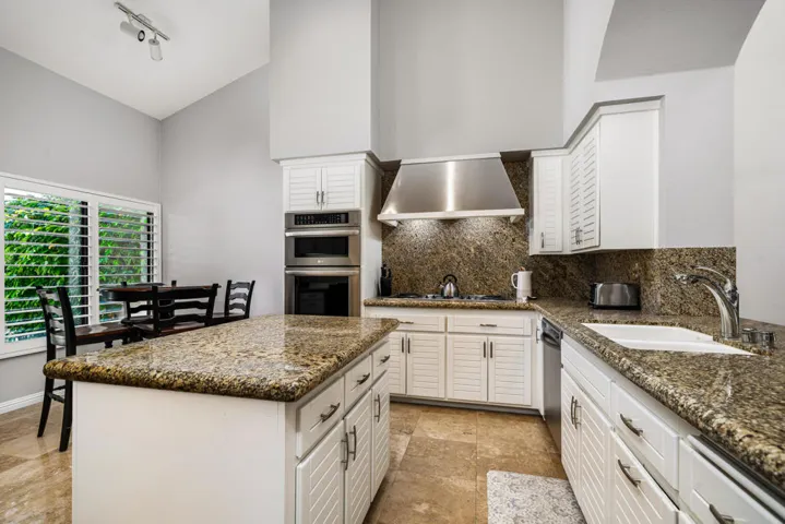 Kitchen with island