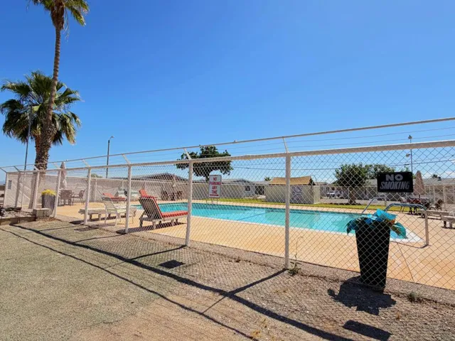 pool 2