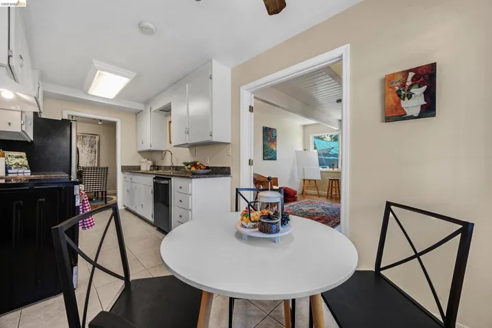 Breakfast area and Kitchen