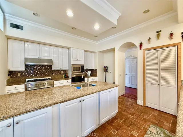 20128 Candleflame Court, Walnut, California 91789