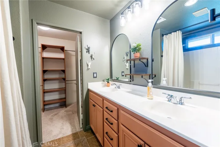 Primary Bath Dual Sinks