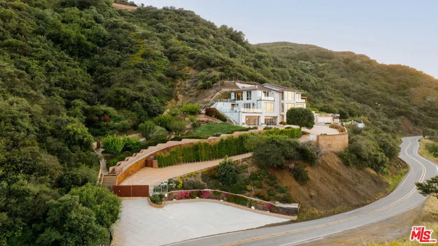 25155 Piuma Road, Malibu, California 90265