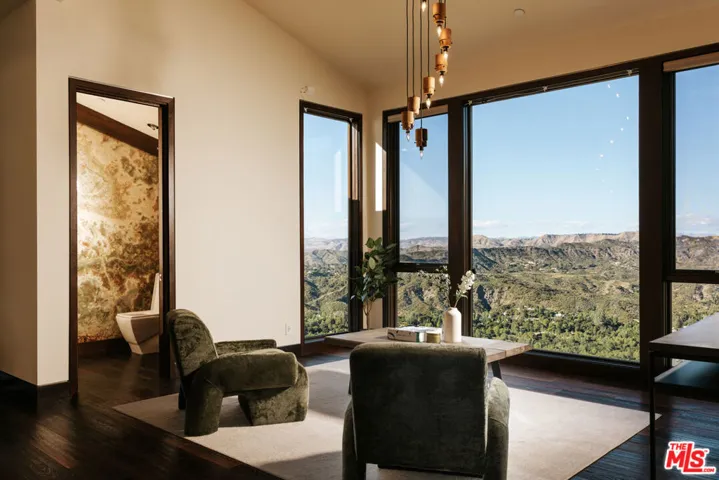 25155 Piuma Road, Malibu, California 90265