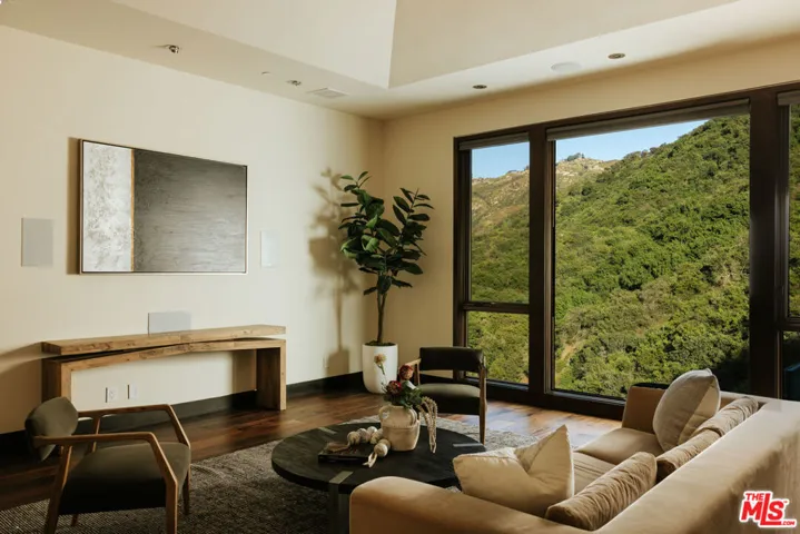 25155 Piuma Road, Malibu, California 90265