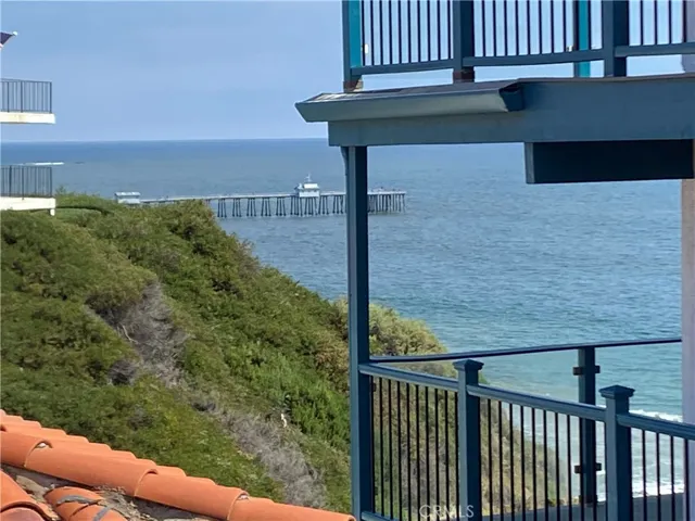 Ocean & Pier view