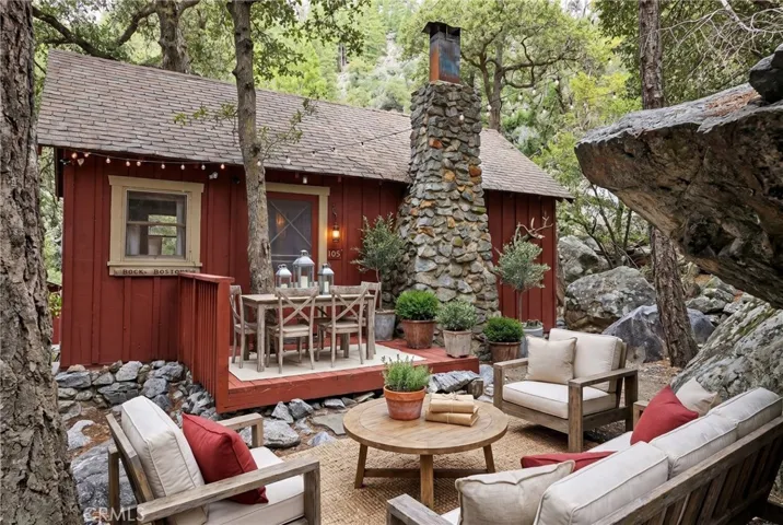 So many possibilities as the outdoor becomes your indoor experience!