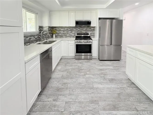 1802 Linda Avenue, Lancaster, California 93534