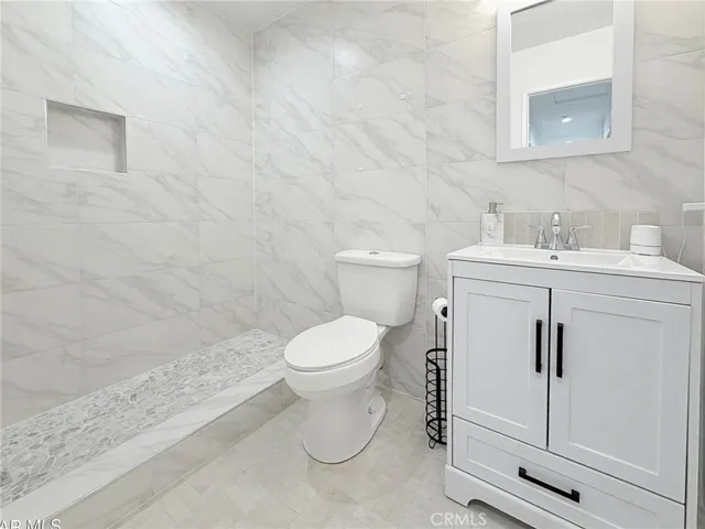 1802 Linda Avenue, Lancaster, California 93534