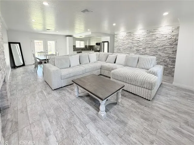 1802 Linda Avenue, Lancaster, California 93534