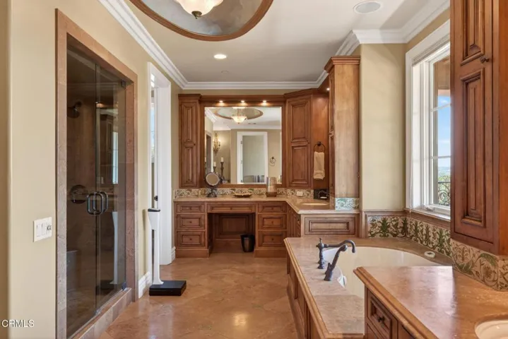 83-web-or-mls-UpmarketMedia-3262Cal-428