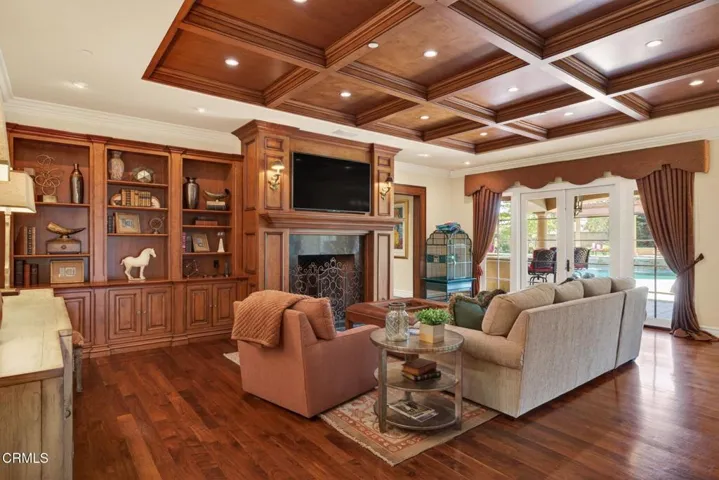 46-web-or-mls-UpmarketMedia-3262Cal-193