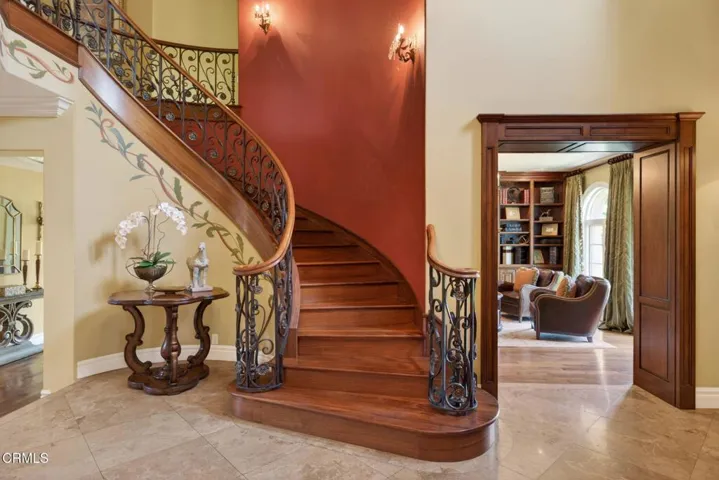 30-web-or-mls-UpmarketMedia-3262Cal-037