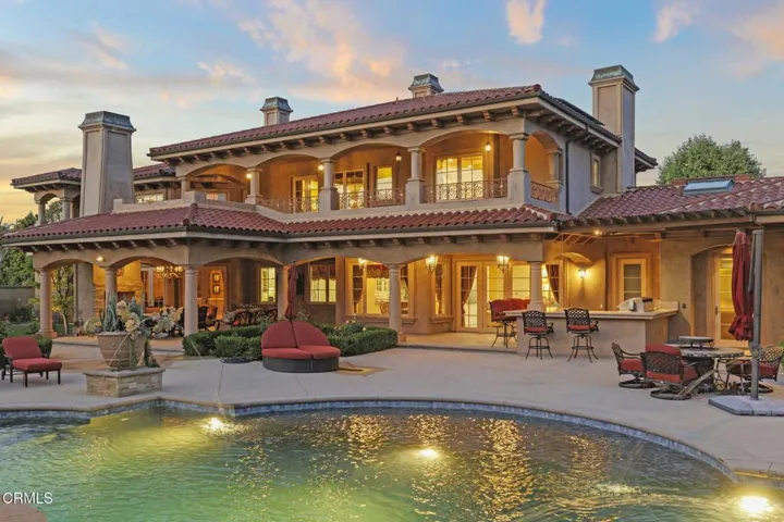 1-web-or-mls-UpmarketMedia-3262Cal-twi-0