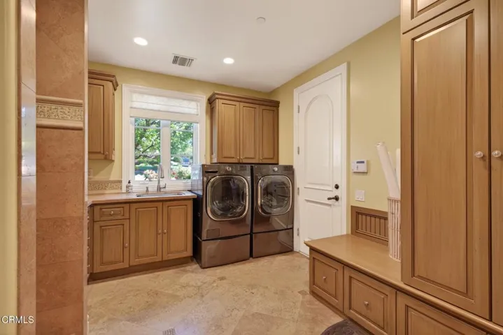 113-web-or-mls-UpmarketMedia-3262Cal-115