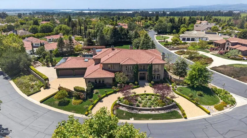 147-web-or-mls-UpmarketMedia-3262Cal-aer
