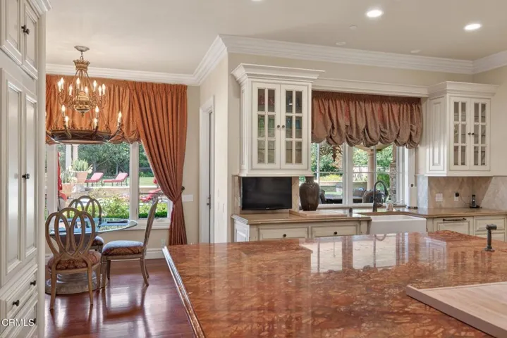 54-web-or-mls-UpmarketMedia-3262Cal-139