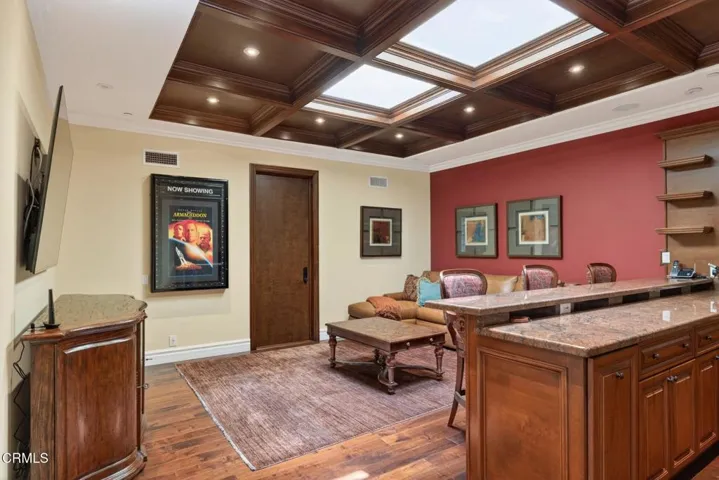 62-web-or-mls-UpmarketMedia-3262Cal-169