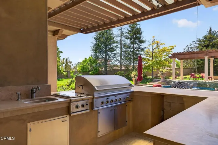 122-web-or-mls-UpmarketMedia-3262Cal-247
