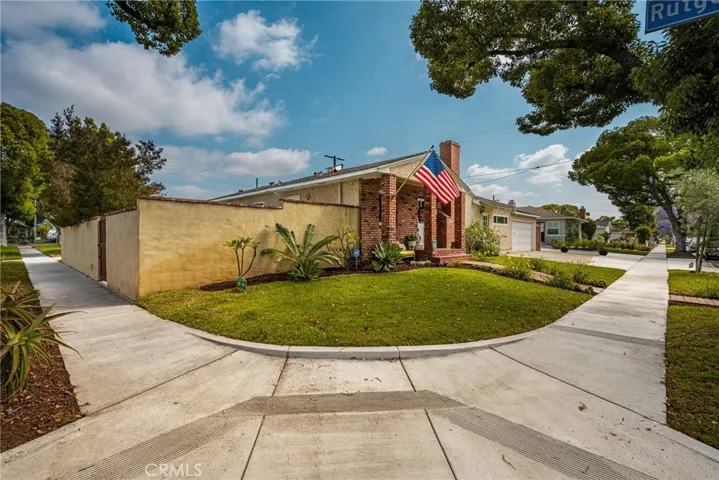 5305 E Carita Street, Long Beach, California 90808