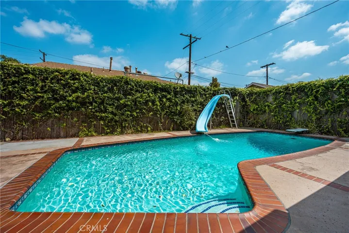 5305 E Carita Street, Long Beach, California 90808