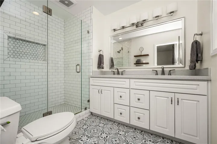5305 E Carita Street, Long Beach, California 90808