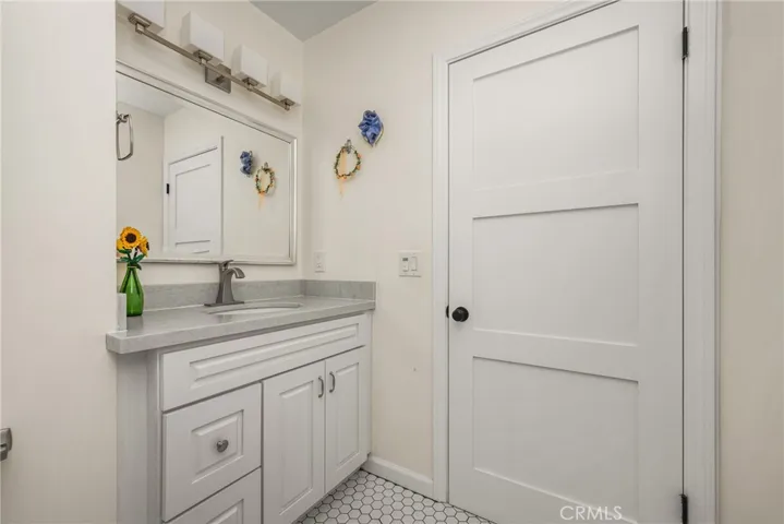 5305 E Carita Street, Long Beach, California 90808