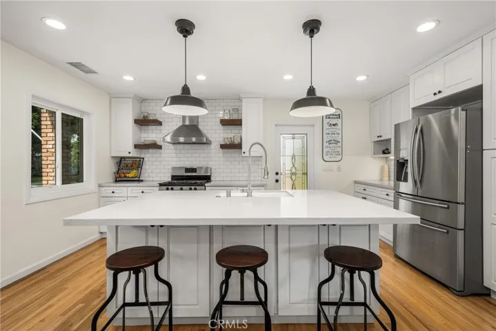 5305 E Carita Street, Long Beach, California 90808