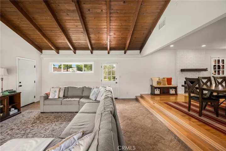 5305 E Carita Street, Long Beach, California 90808