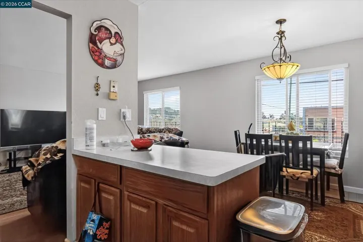 Kitchen/Dining