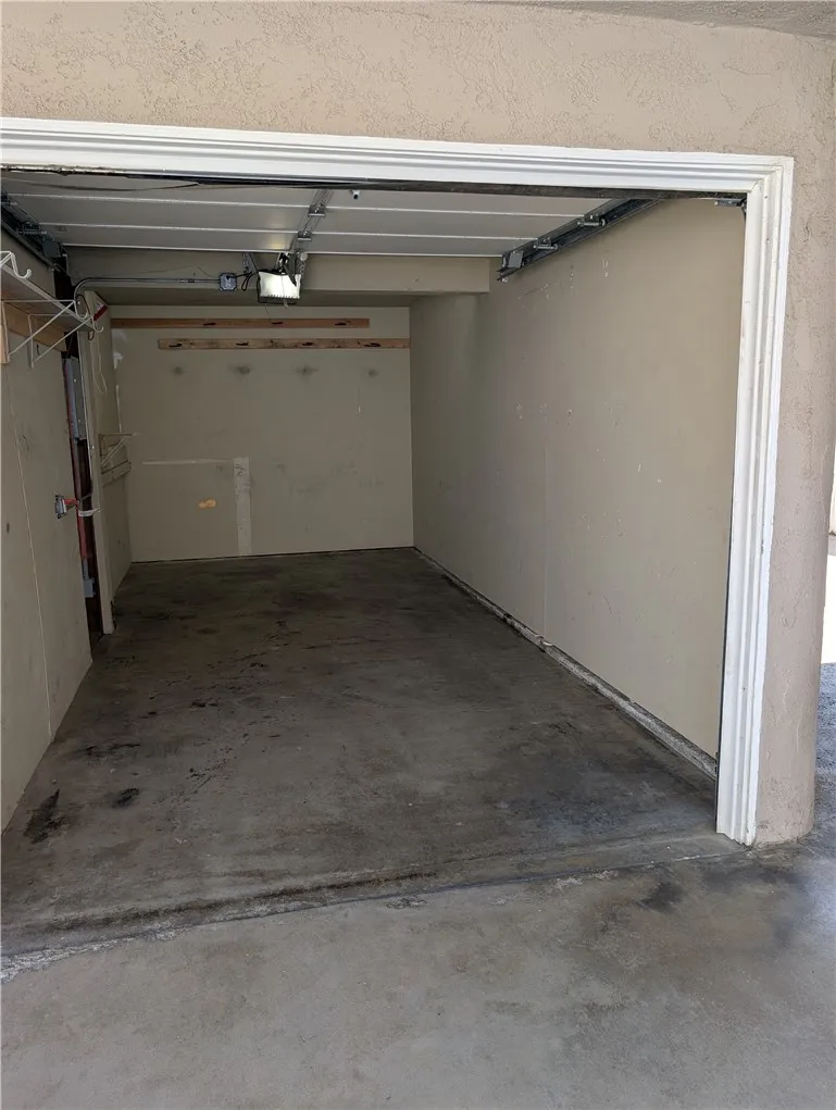 Garage 1