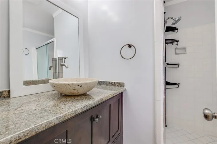 Primary 3/4 bath