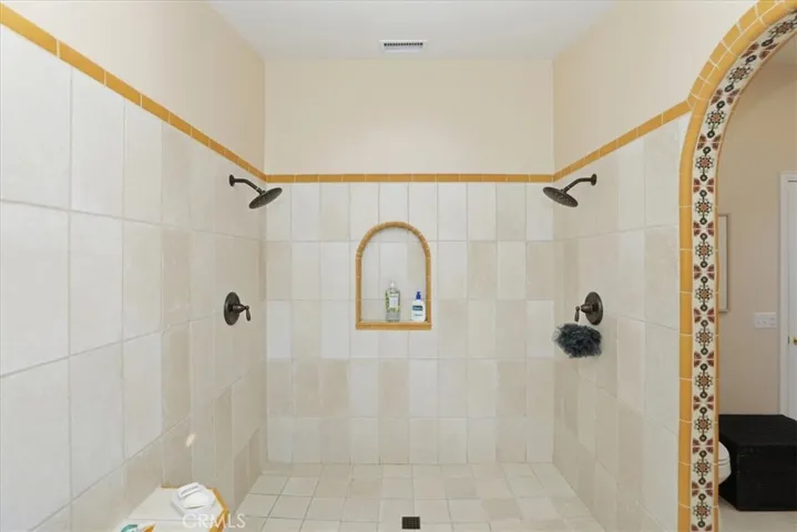 Primary shower