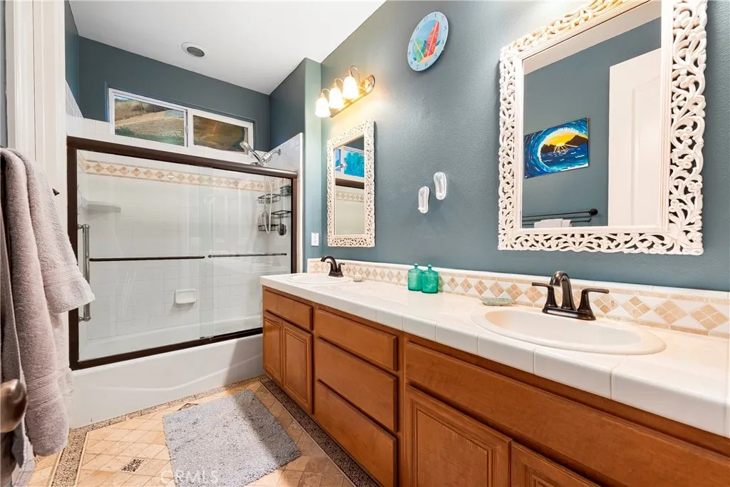 Upstairs Bathroom