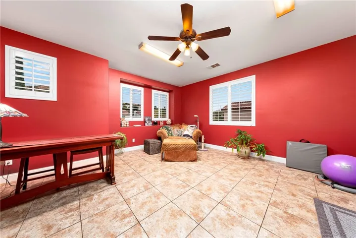Large Bonus Room