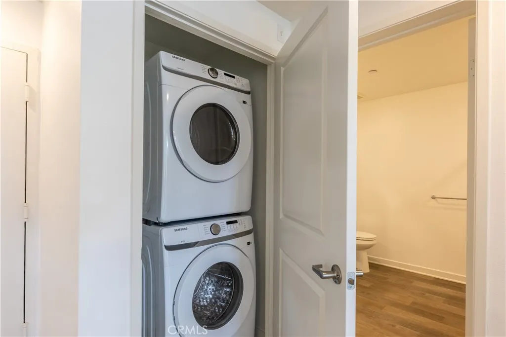 Stackable Washer & Dryer