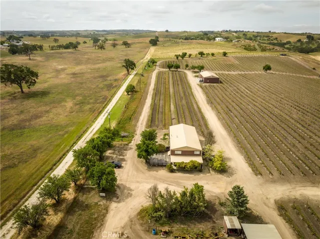 5575 El Pomar, Templeton, California 93465