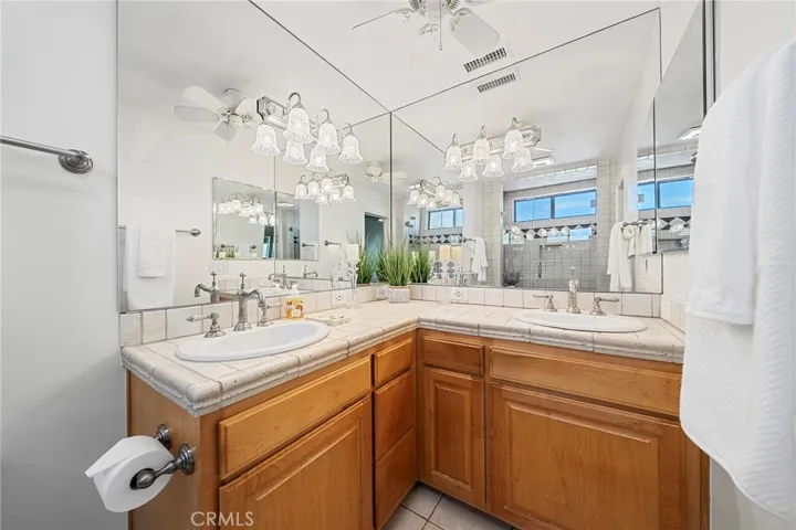 Upgraded main suite with dual sinks. Lots of cabinet space.