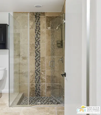 Guest Shower