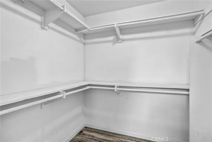 Walk in closet