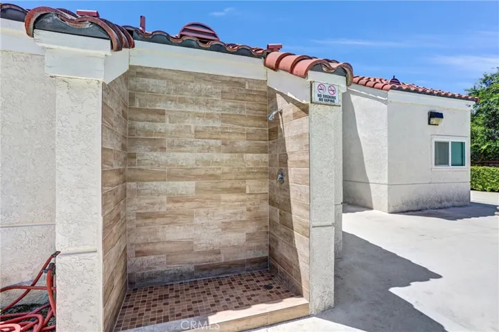 pool shower