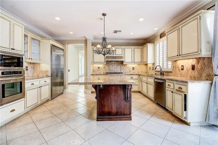 14182 Crystal View, Riverside, California 92508