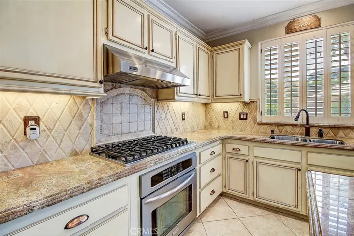 14182 Crystal View, Riverside, California 92508