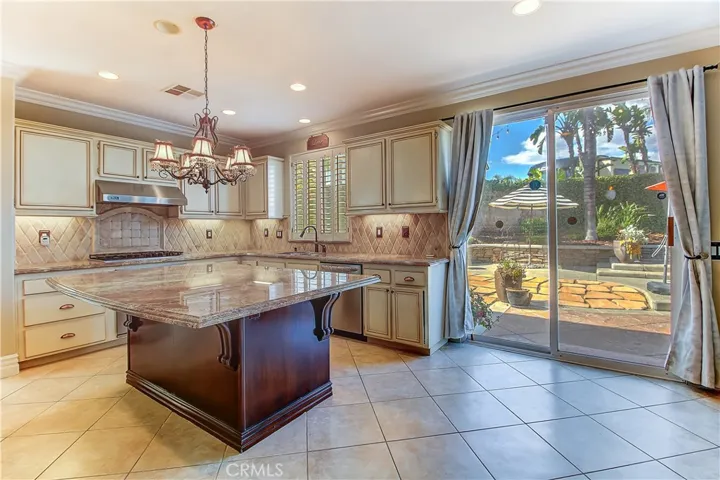 14182 Crystal View, Riverside, California 92508