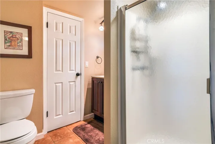 2nd Bathroom
