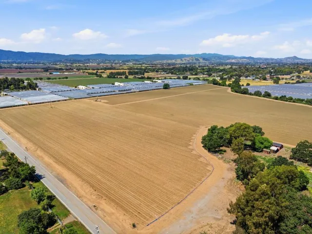 Leavesley Road, Gilroy, California 95020