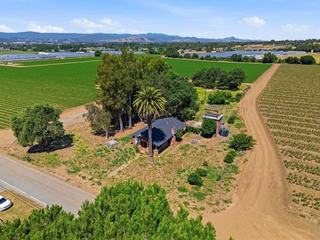 3115 Leavesley, Gilroy, California 95020